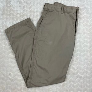 GUC- Roundtree and Yorke Casual Pants- Mens size 36 x 32- Khaki
